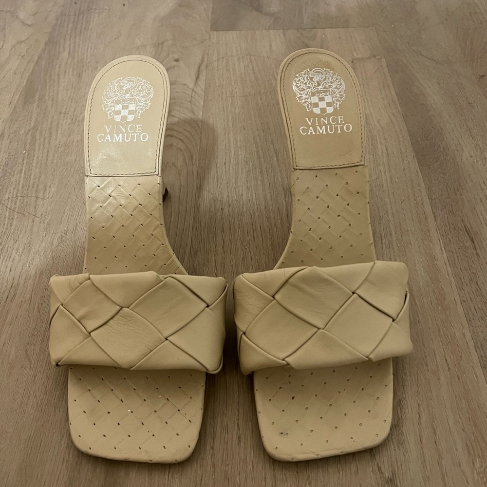 Vince Camuto mules